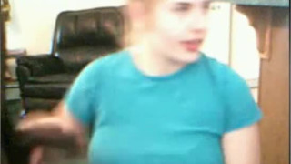 Amateur bitch GF girl gives interracial oral sex on cam
